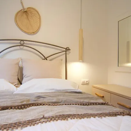 Mantarini * Doukádes