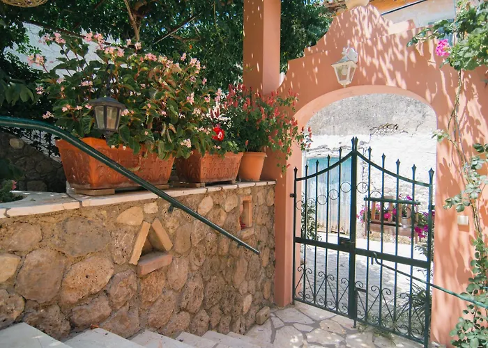 Mantarini Hébergement de vacances *